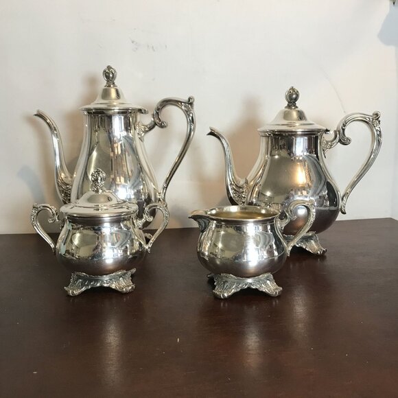 VTG Silverplate Tea & Coffee Set Wm Rogers & Sons Victorian Rose 1902 - Picture 2 of 15